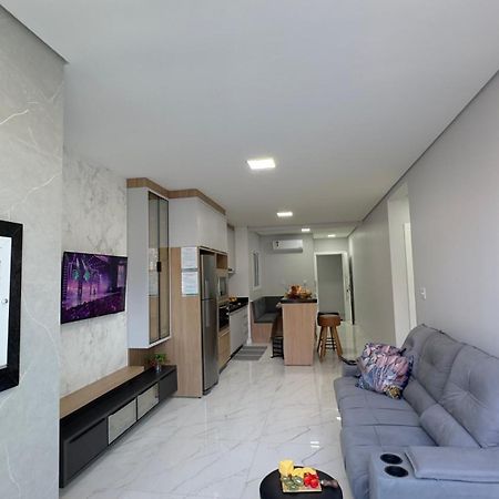 Apto Das Lavandas - 2 Quartos - Apto Todo Climatizado - A 150M Do Parque Termal! Piratuba Ngoại thất bức ảnh