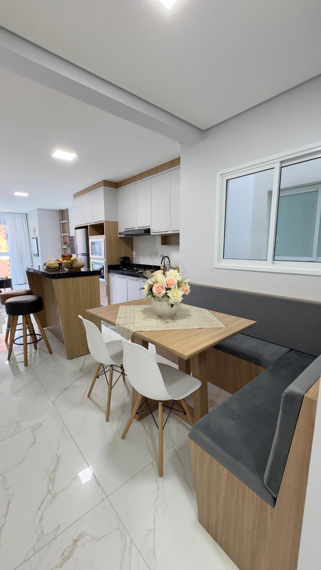 Apto Das Lavandas - 2 Quartos - Apto Todo Climatizado - A 150M Do Parque Termal! Piratuba Ngoại thất bức ảnh